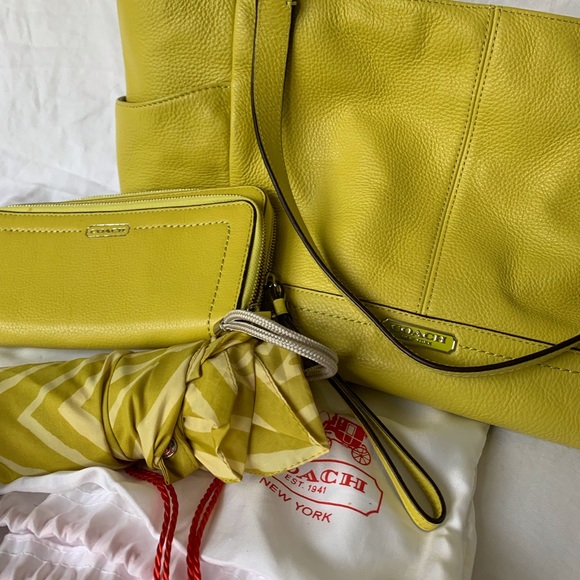 Coach Leather Large Tote Bag Wallet Umbrella Set In Bright Yellow